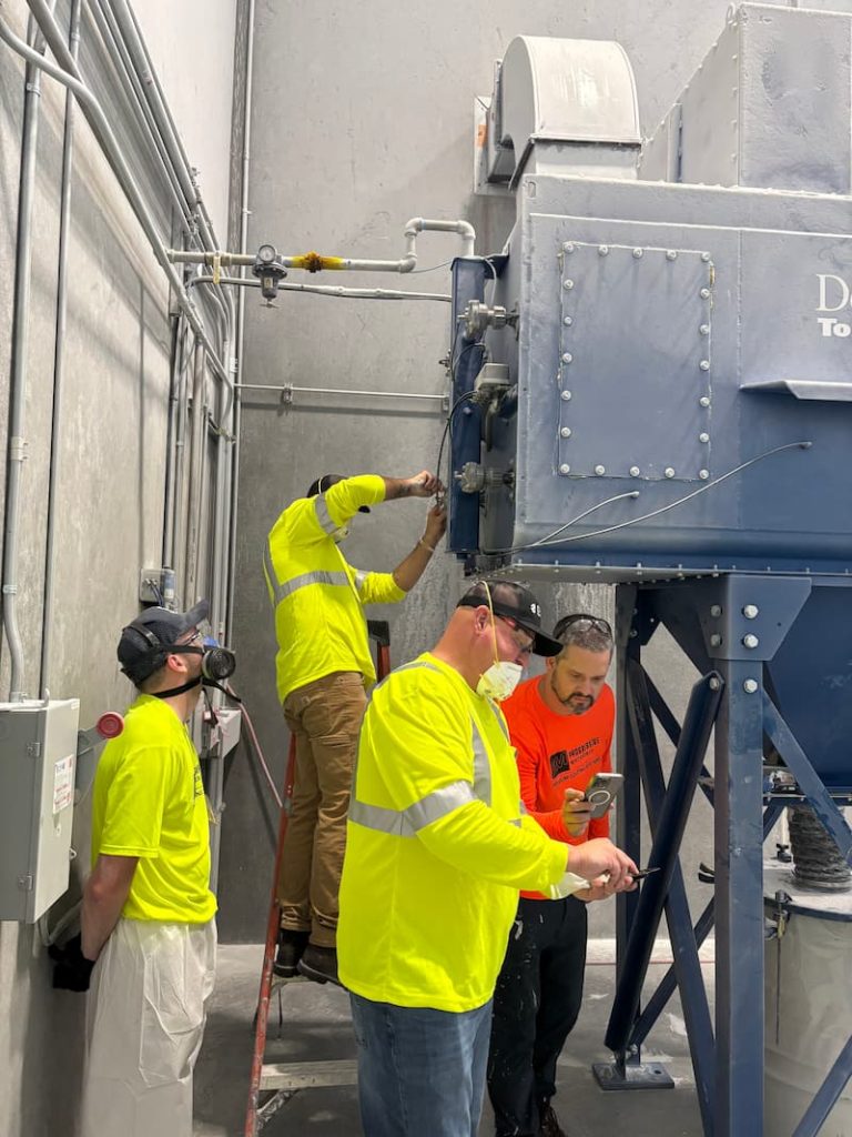 Maintenance team working on solutions for silica dust loading | Kentucky and Indiana | Craig equipment Co